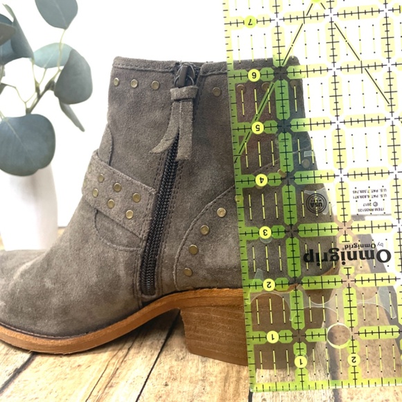 Sofft Allene Studded Booties in Taupe Suede, Size 7.5 M - Picture 15 of 16